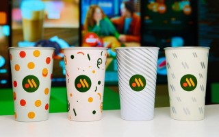 Акция Вкусно — и точка «Стаканы-хамелеоны» меняющие цвет